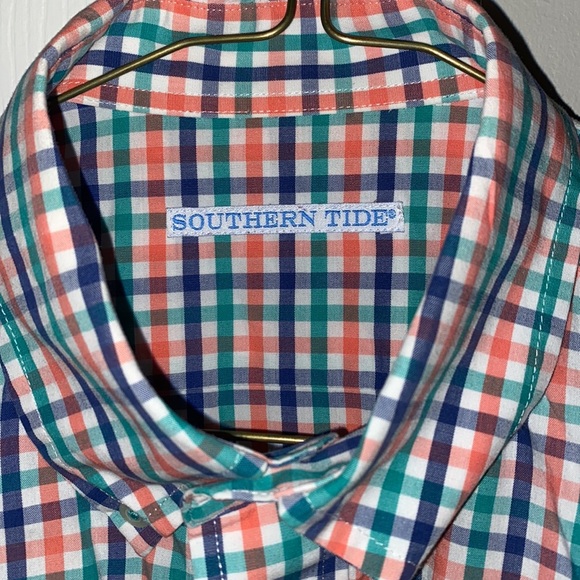 Southern Tide size small long sleeve button down collar shirt, plaid - Picture 3 of 4